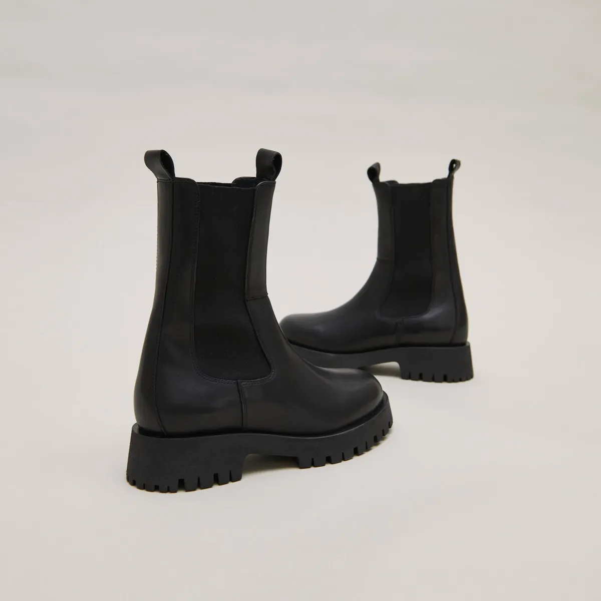 Bottines à plateformes en cuir noir pour Femme | Jonak