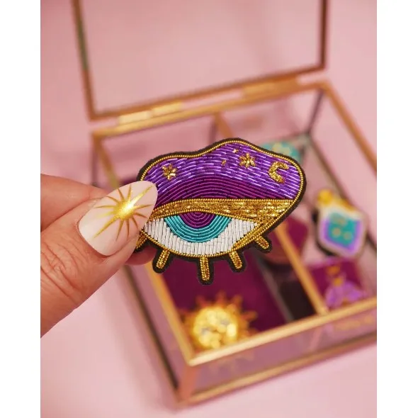 Broche brodée - Oeil Magic - MALICIEUSE - Perlin Paon Paon