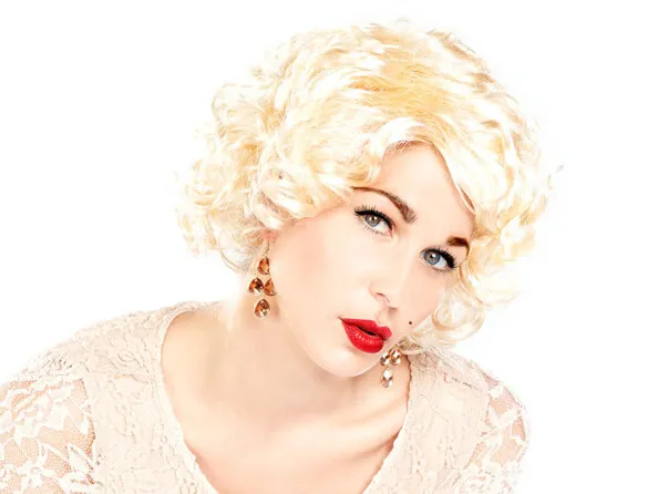Perruque style Marylin : perruque pin-up blonde années 70  | Perruques / Postiches 