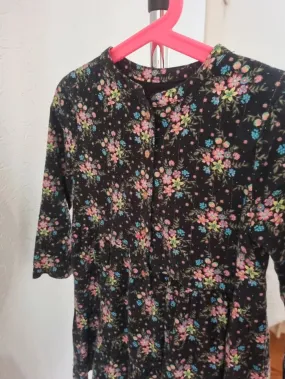 Robe noir fleurs 
